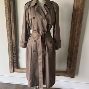 No label Taupe Trench Coat EUC P8 fits 10 12 too  Made in Poland waterproof